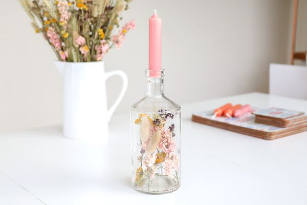 Decorate glass candleholders