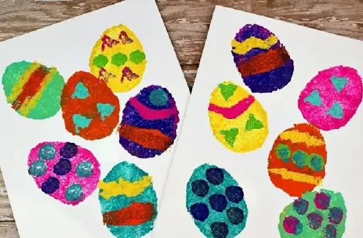 Sponge Painting Eggs