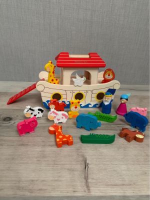 Noah's Ark Toy Set